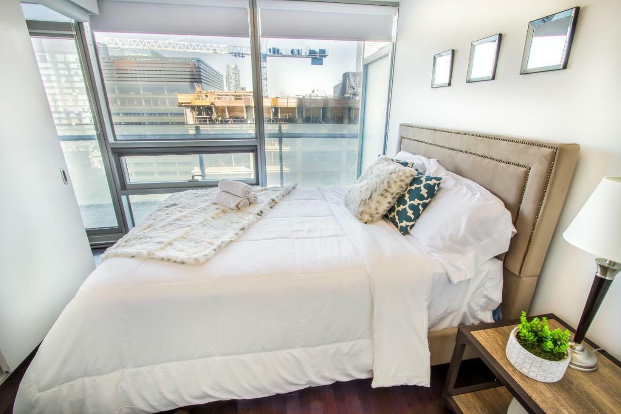 Micasa Suites - Modern Executive Condo 토론토 외부 사진