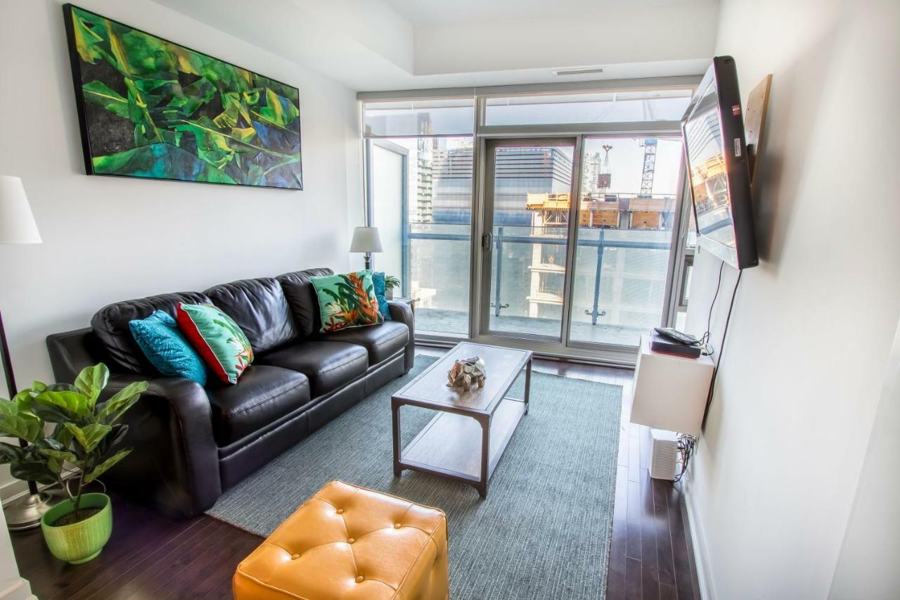Micasa Suites - Modern Executive Condo 토론토 외부 사진