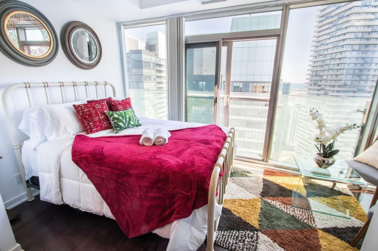 Micasa Suites - Modern Executive Condo 토론토 외부 사진