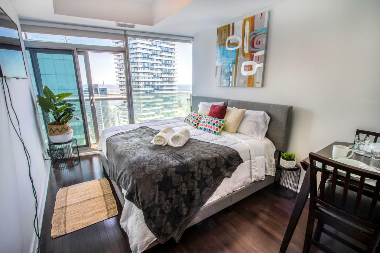 Micasa Suites - Modern Executive Condo 토론토 외부 사진